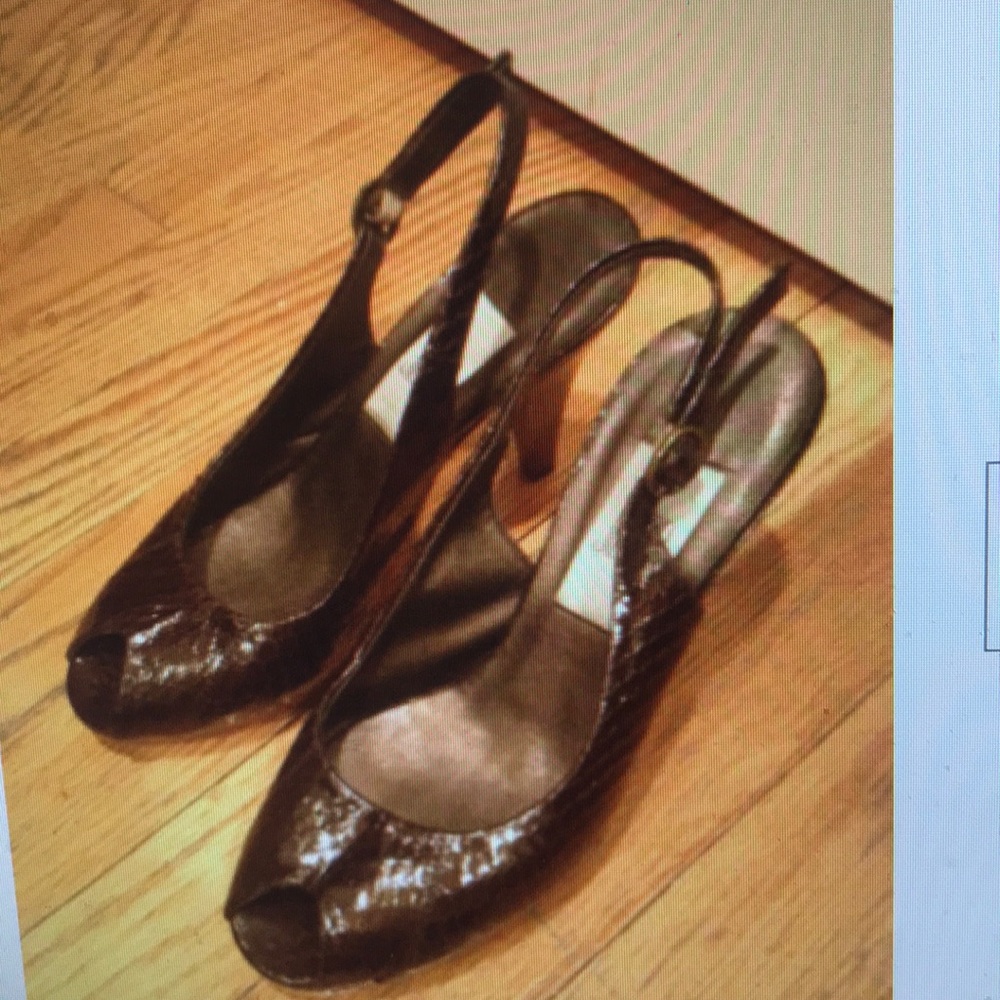 Jildor 6.5 brown patent leather embossed sling